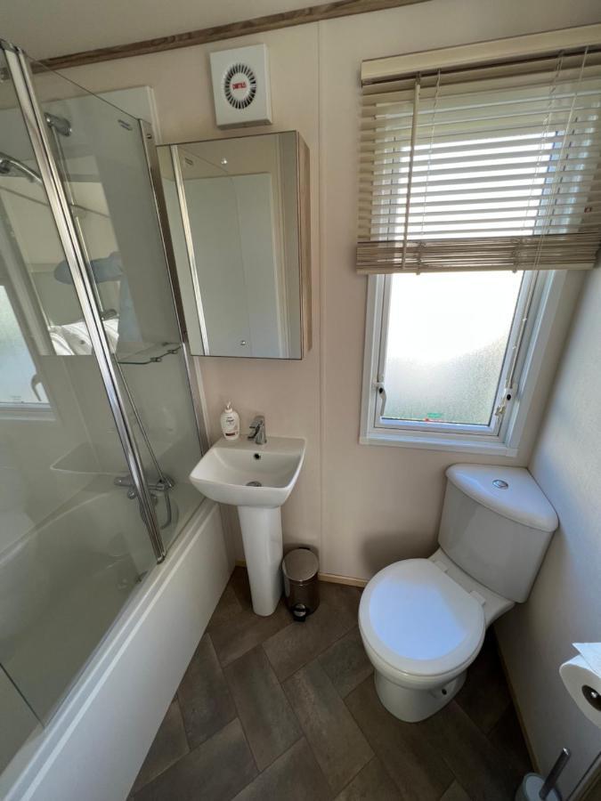 Anchors Rest - Family Caravan - Haven Lytchett Minster Екстер'єр фото